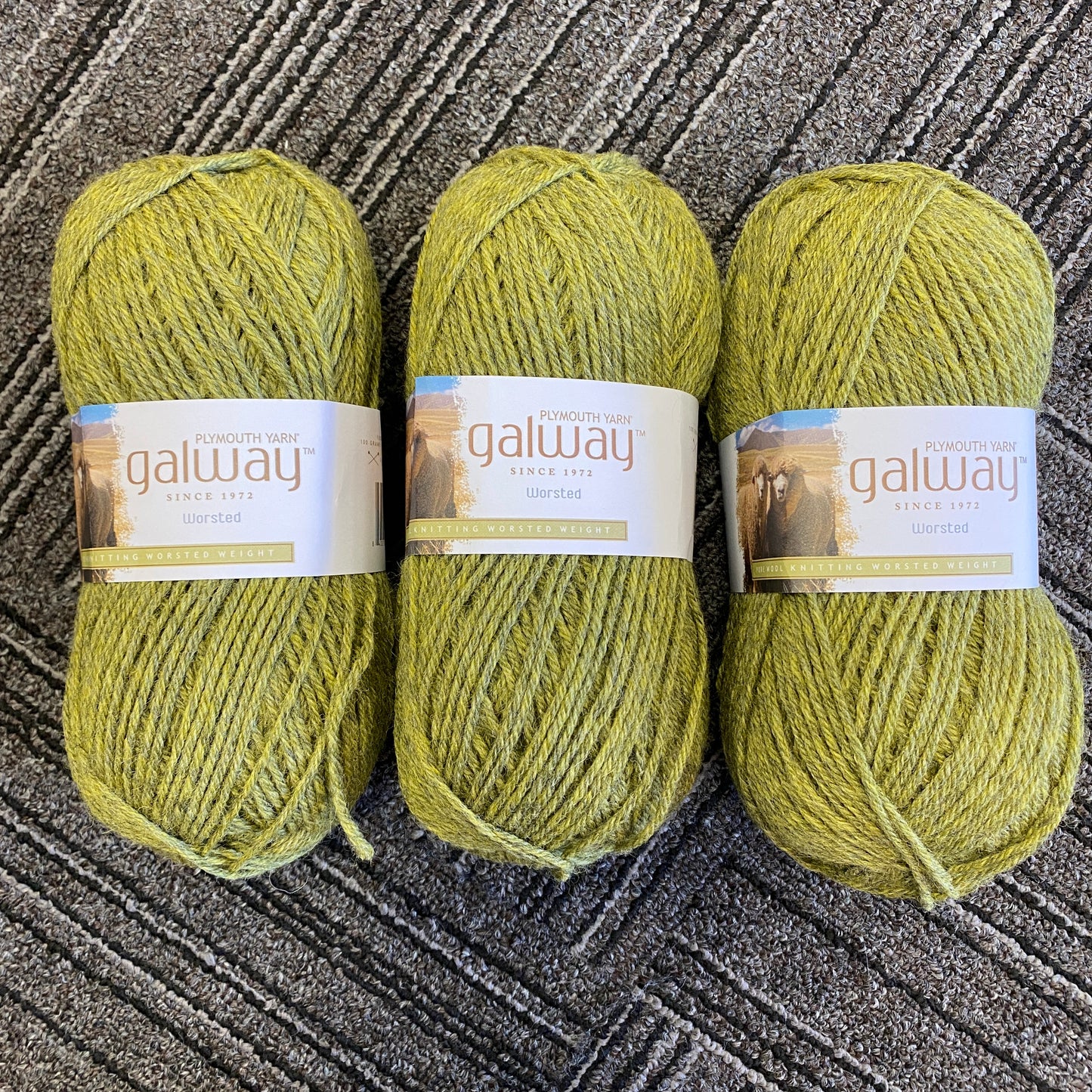 Plymouth Yarn - Galway - Turtle Heather 754 - 100% Wool - Worsted