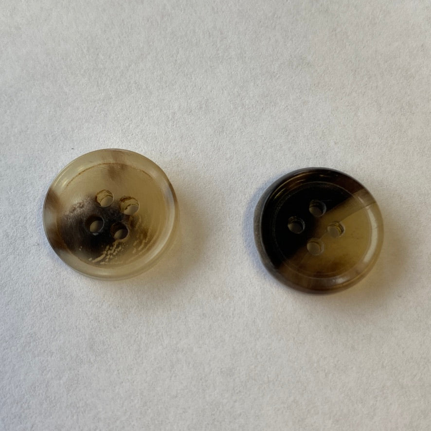 Togl Buttons -Mostly Blonde Natural Horn with Classic Rim Edge Round-15MM