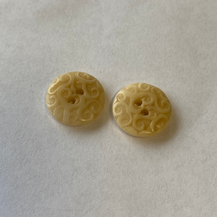 Togl Buttons - Beige Round Ornate Corozo - 15MM