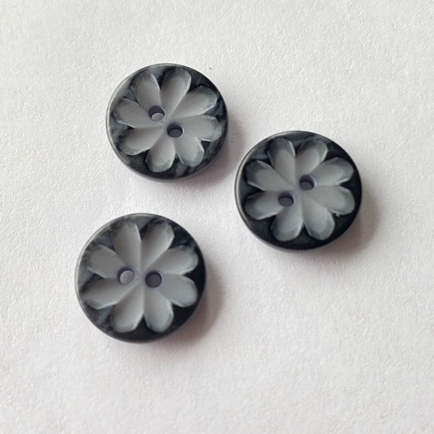 Togl Buttons - Gray Groovy Flower - 15MM