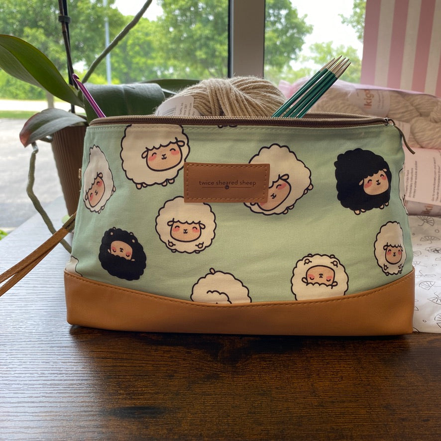 Twice Sheared Sheep - Chubby Sheep Trinity Bag - Medium Zippered