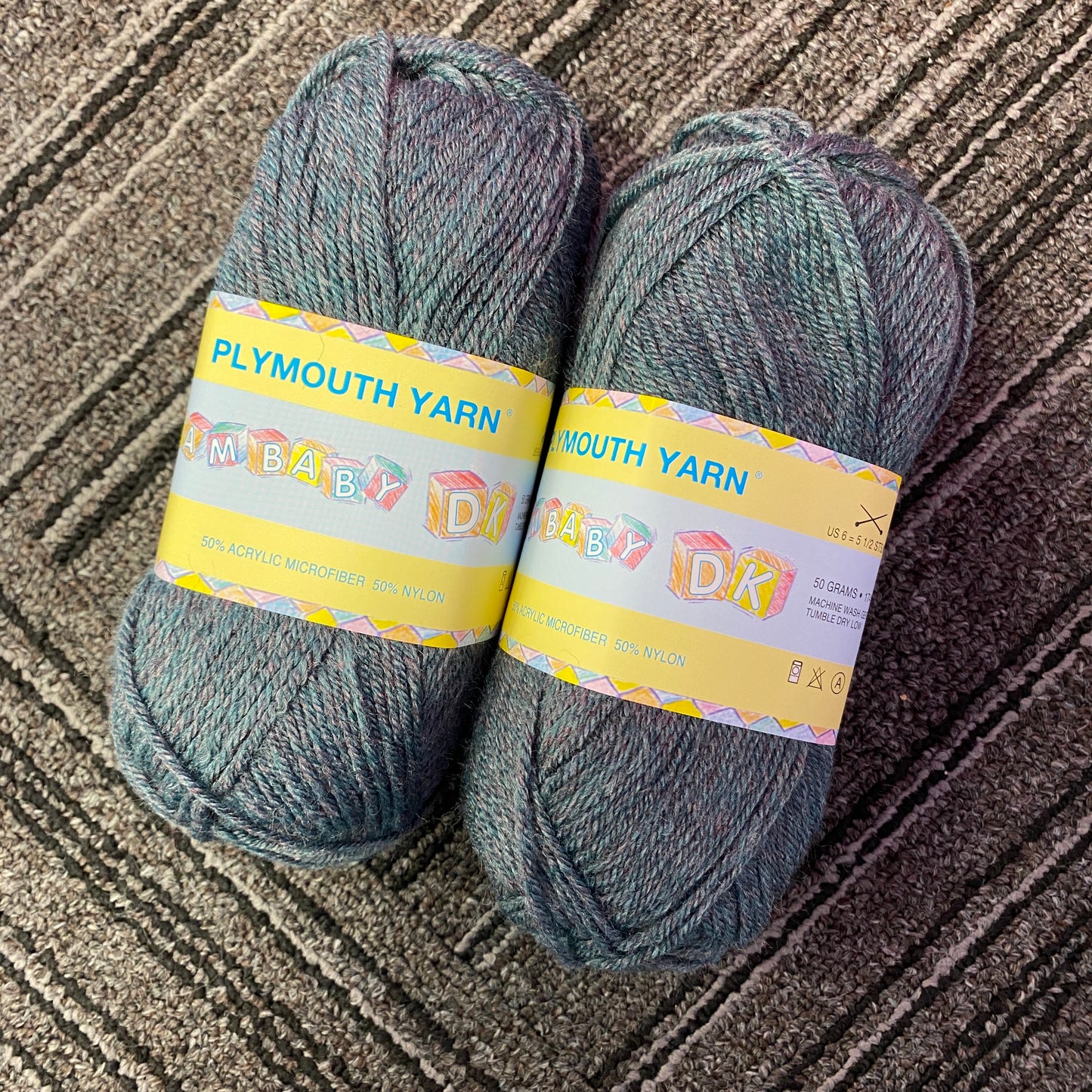 Plymouth Yarn - Dream DK - Dk Forest Green Heather 172 - 50% Microfiber/50% Nylon - DK