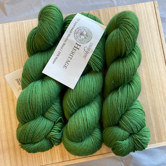 Cascade Yarns Heritage 75% Superwash Merino Wool, 25% Nylon - Moss - 5612