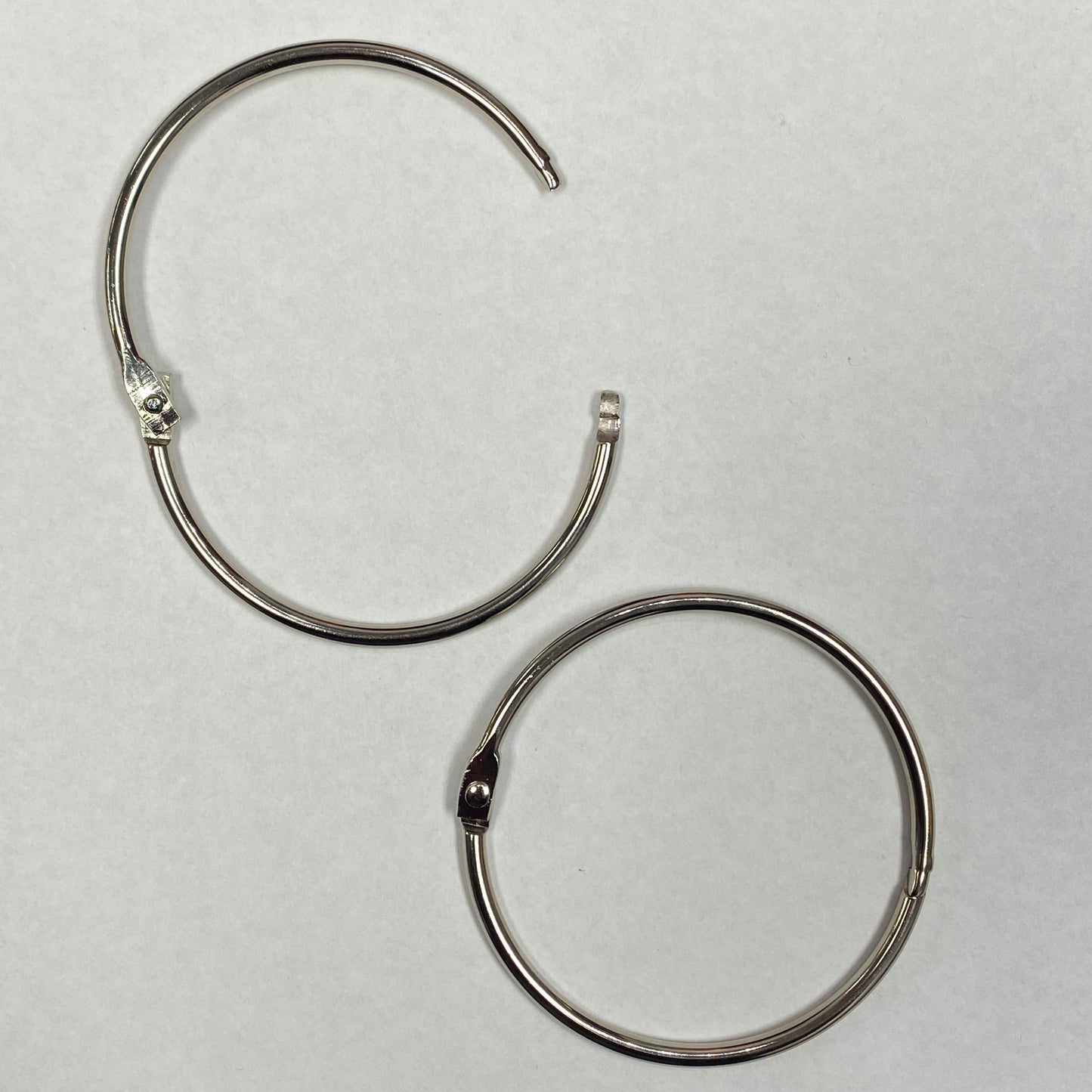 Cross stitch or embroidery floss holder