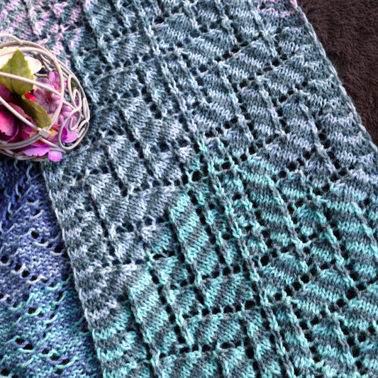 Ravin Sekai Designs - Stepping Stones Scarf - Knitting Pattern