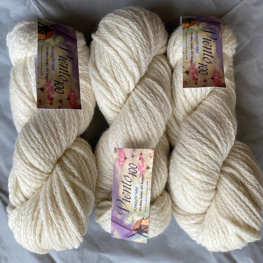 Plymouth Yarn Viento 100 - 70% Baby Alpaca, 30% Bamboo - Natural