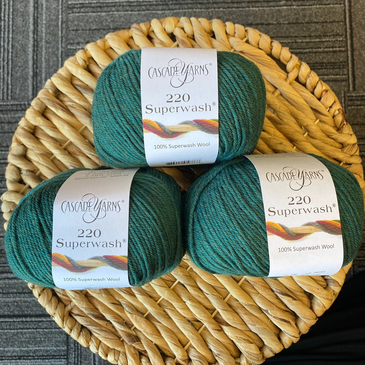 Cascade Yarn Myrtle Heather 220 75% Superwash Merino 25% nylon 296