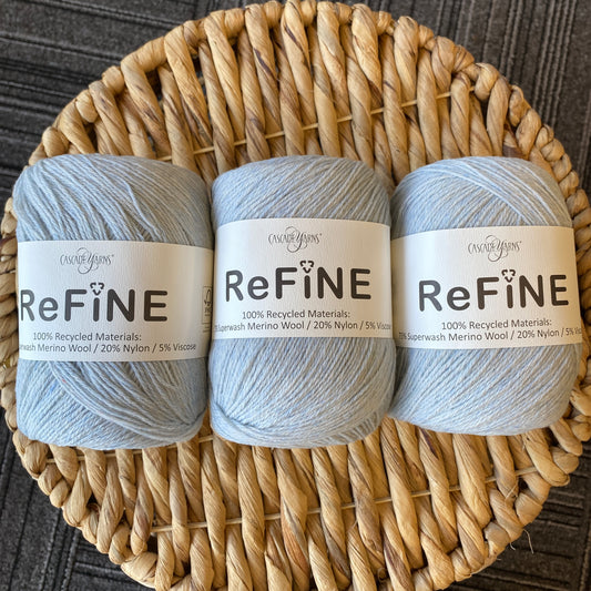 Cascade Yarns - Refine - Arctic Fog -75%Merino Wool/20% Nylon/5% Viscose - 07