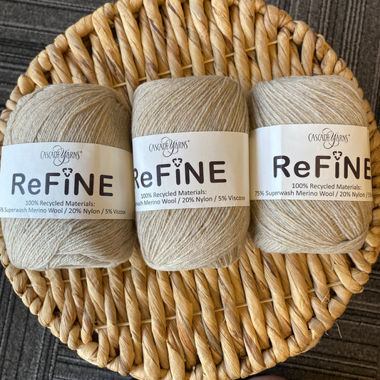 Cascade Yarn - Refine - Doeskin - 75% Superwash Merino/20% Nylon5% Viscose - 18