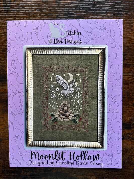 The Stitchin' Kitten - Moonlit Hollow