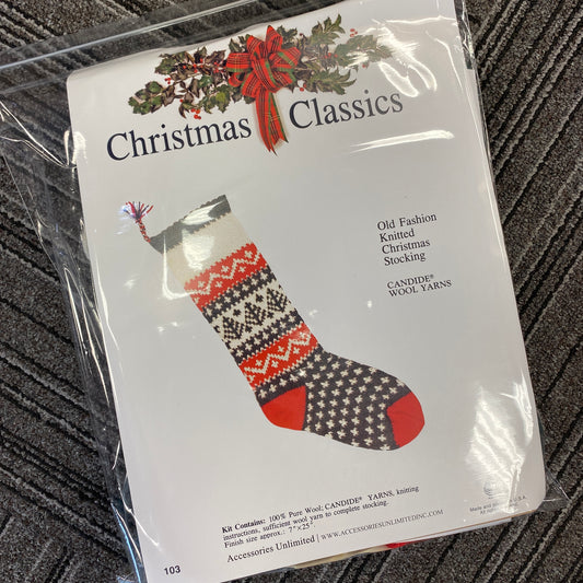 Christmas Classics - Old Fashioned Knitted Christmas Stocking - Evergreen Kit