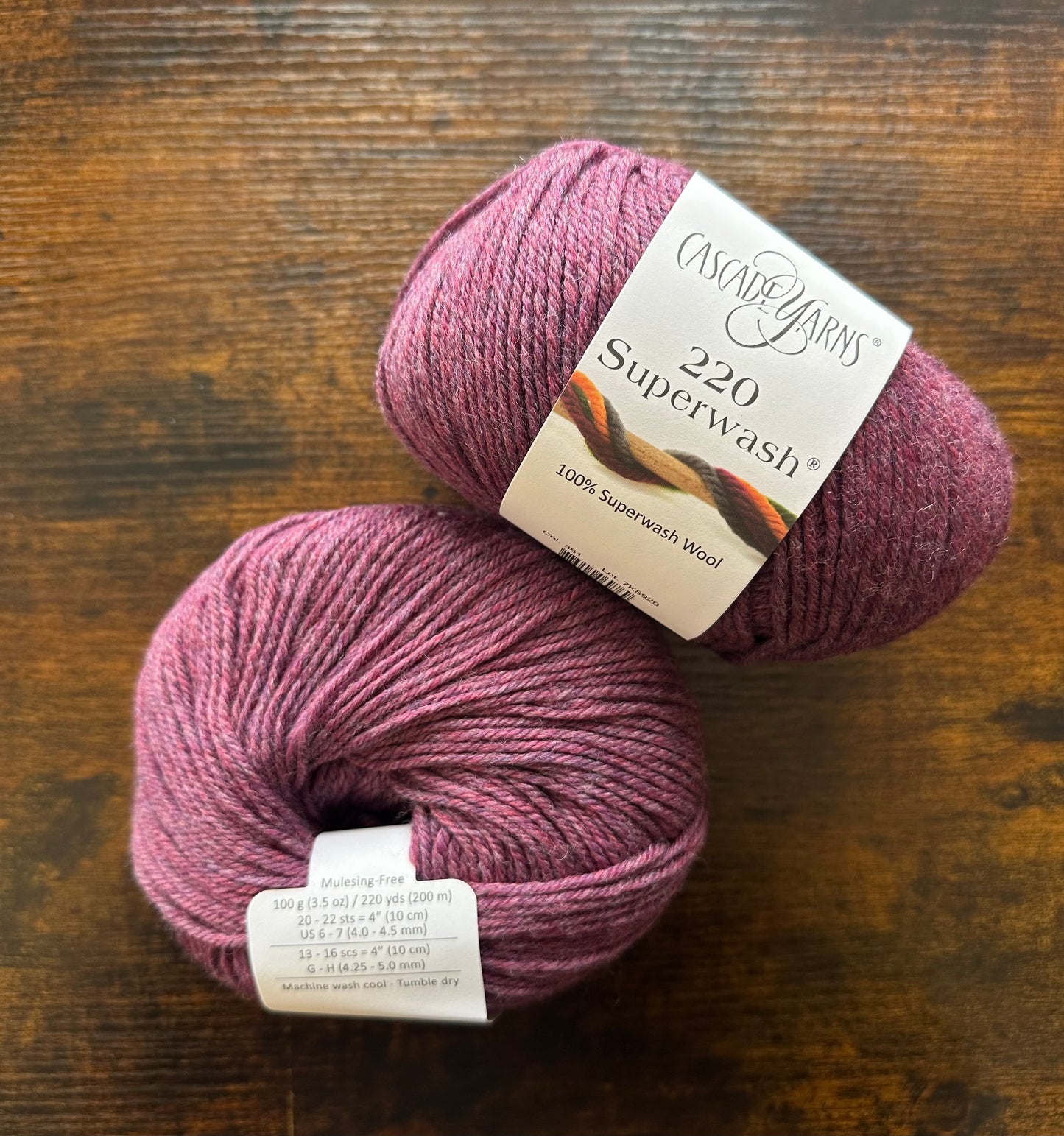 Cascade 220 Superwash - Razzleberry Heather - 361