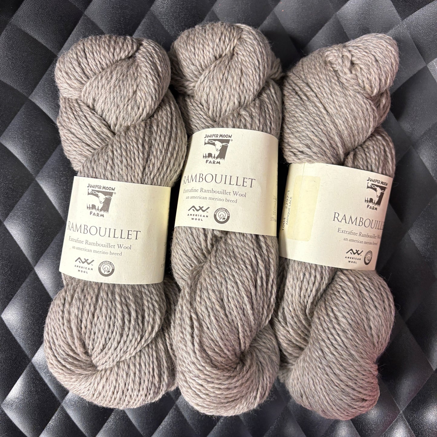 Juniper Moon Farm - Rambouillet -Antique Lace - 1004