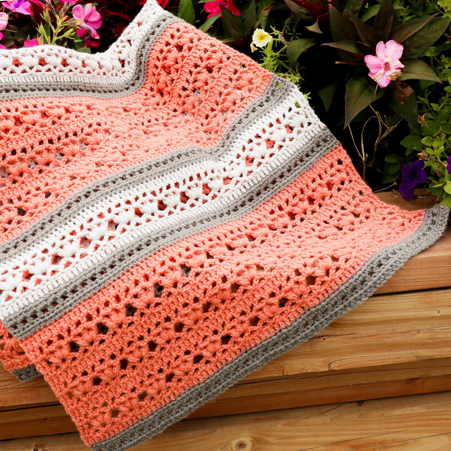 Ravin Sekai Designs - Ilyssa's Shawl - Crochet Pattern